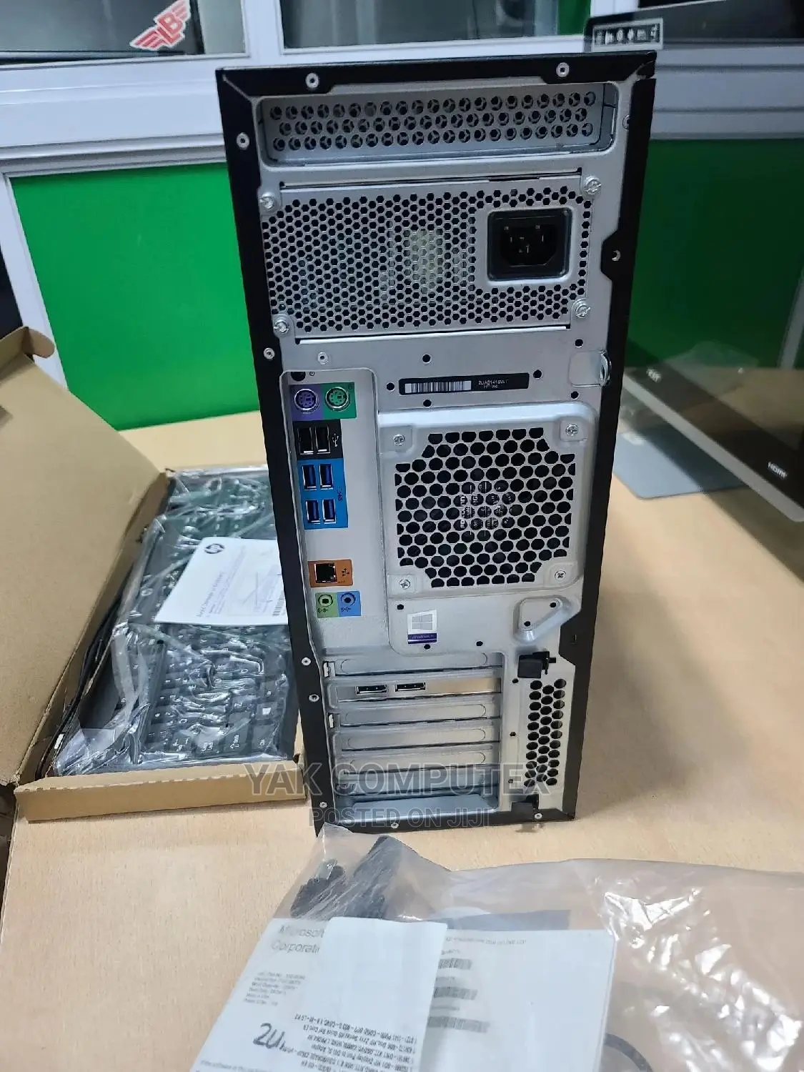 New Desktop Computer HP Z440 16GB Intel Xeon HDD 1T