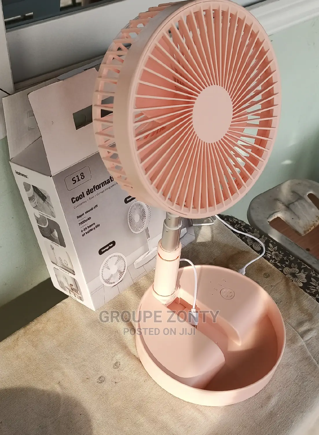 Mini Rechargeable Convertible Fan.