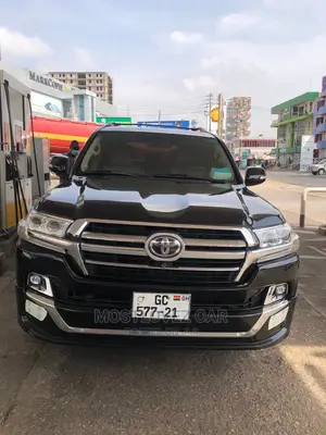 Car Rentals . Landcruiser V8 for Rent in Ghana
