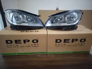 Mercedes Benz C250 Front HEADLIGHT Pair Available