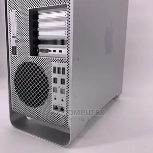 Desktop Computer Apple iMac Pro 24GB Intel Xeon SSHD (Hybrid) 1T