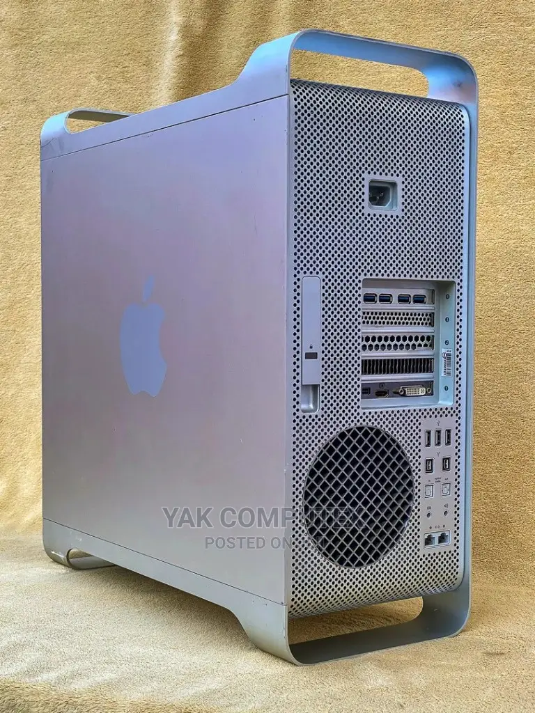 Desktop Computer Apple iMac Pro 24GB Intel Xeon SSHD (Hybrid) 1T