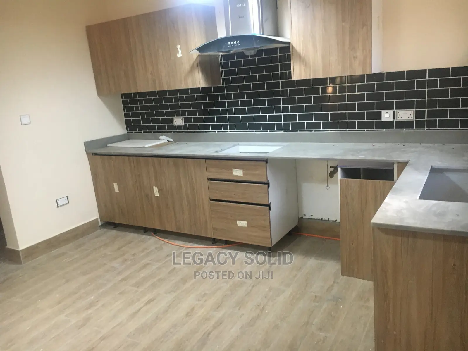 1bdrm Apartment in Legacy Consult, Spintex for rent