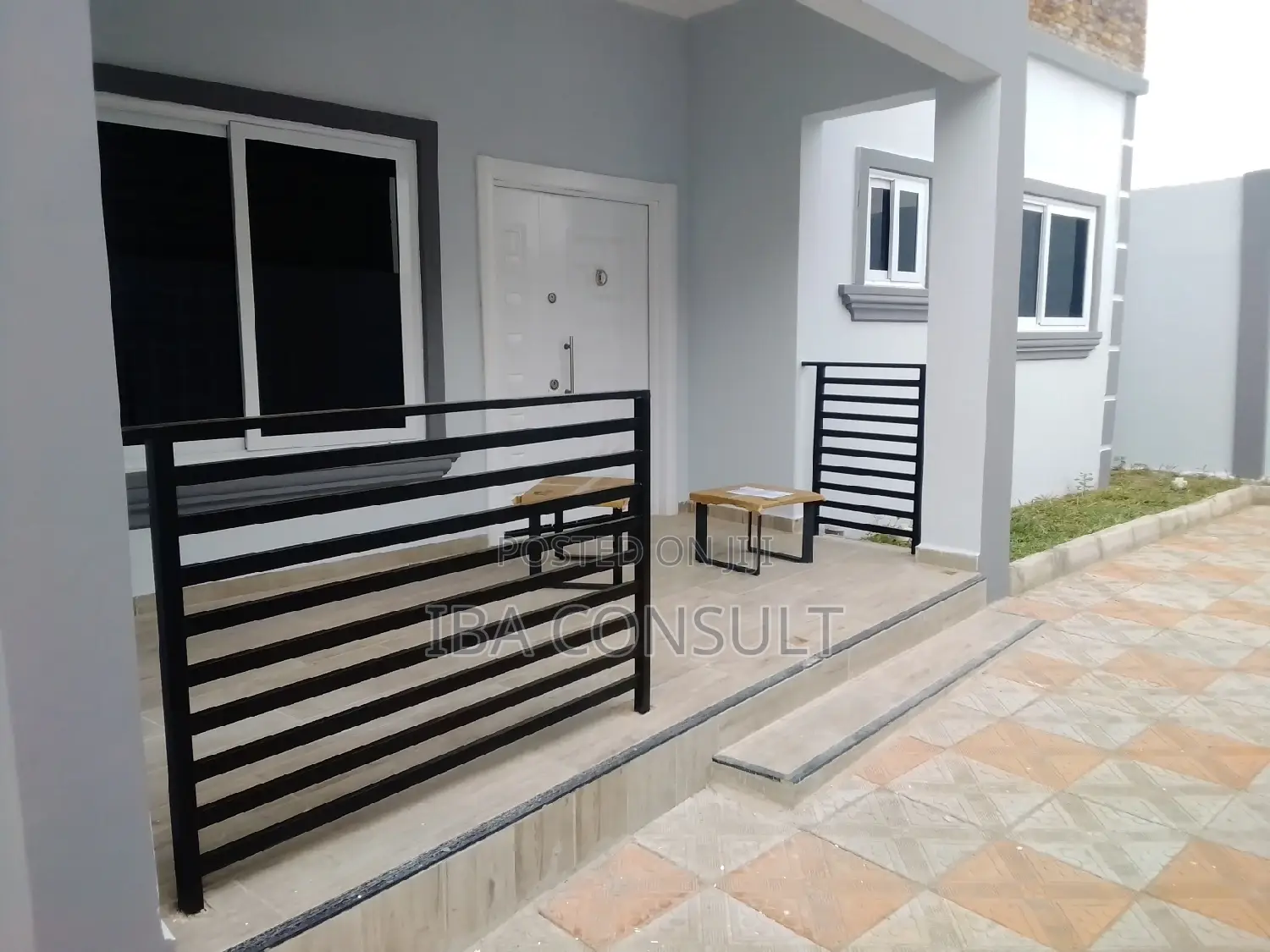 Furnished 3bdrm House in Data Center Amrahia, Adenta for sale