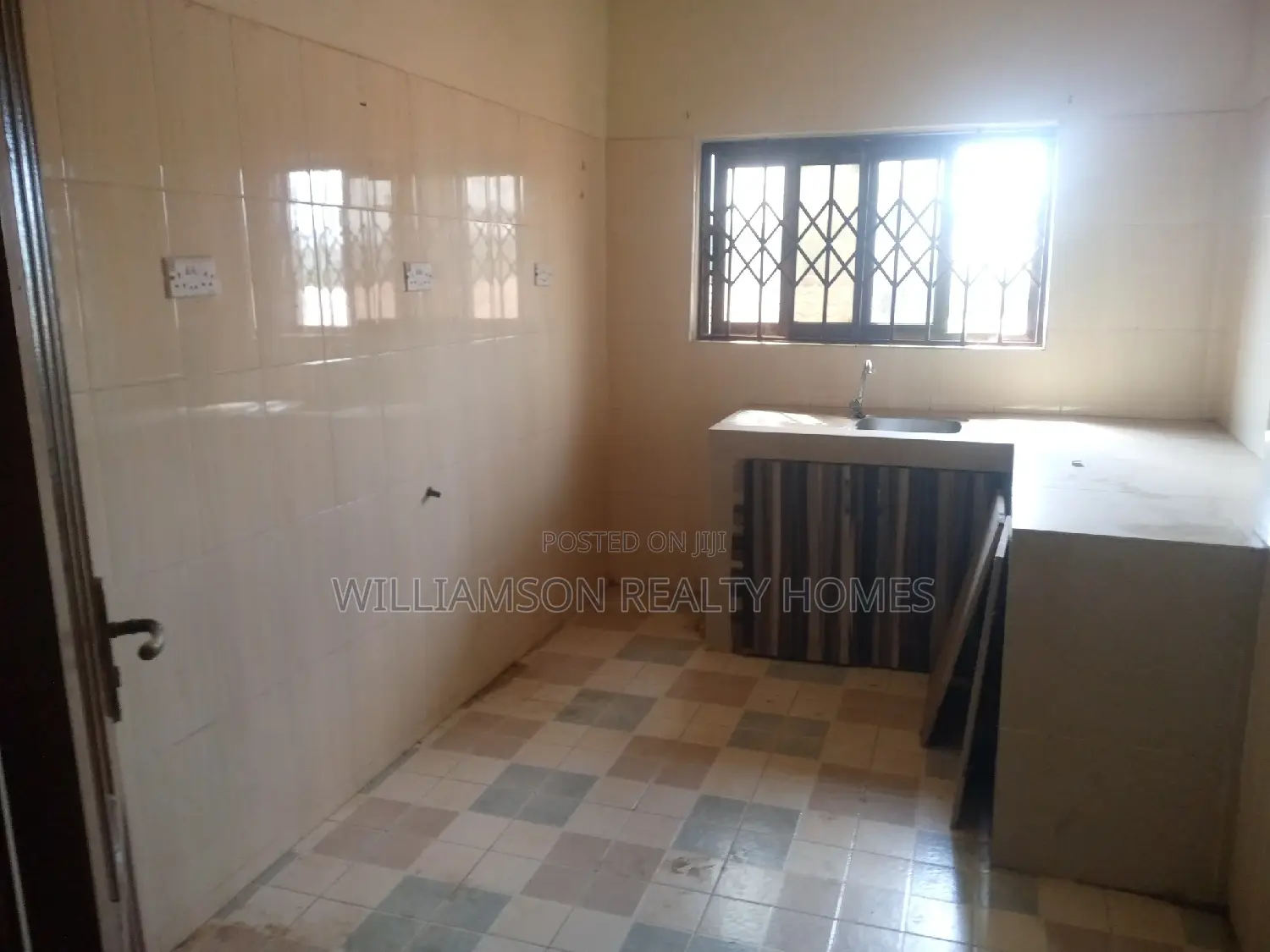 2bdrm Apartment in Hfc Estate, Spintex for rent