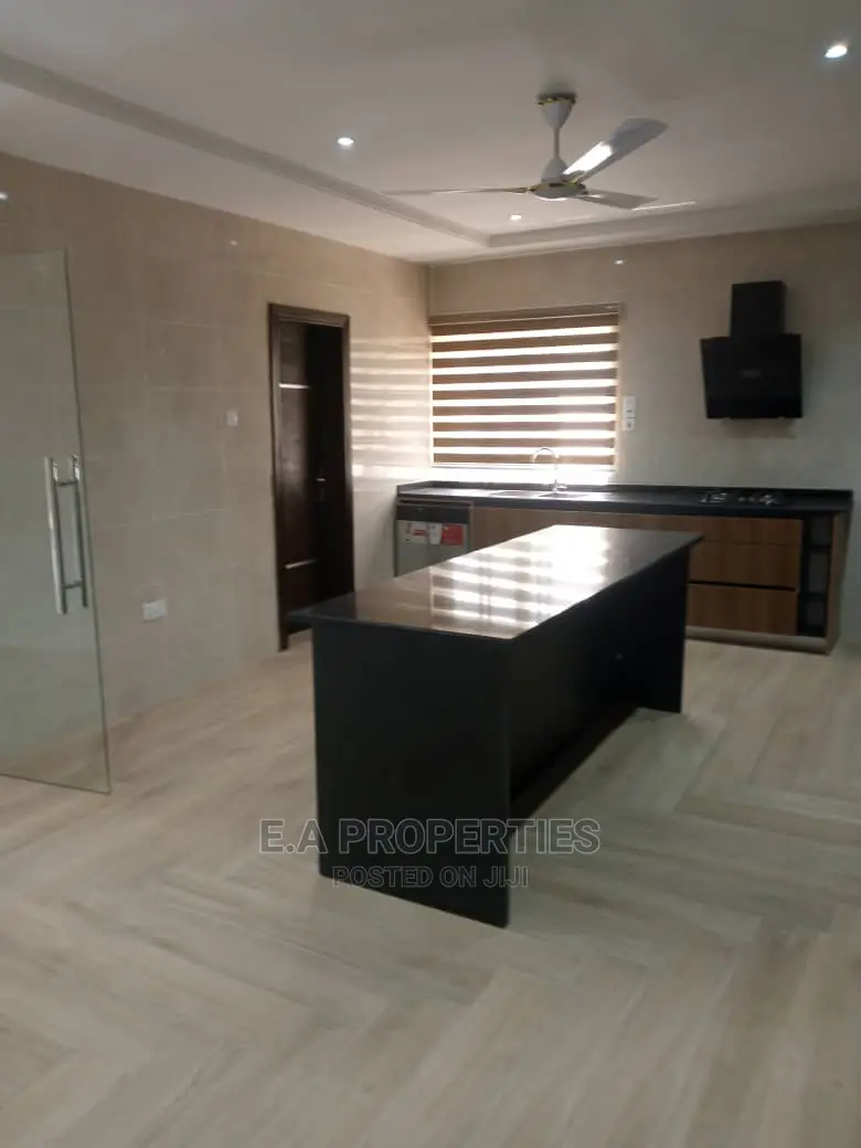 3bdrm House in E a Properties, Mile 7 for Sale