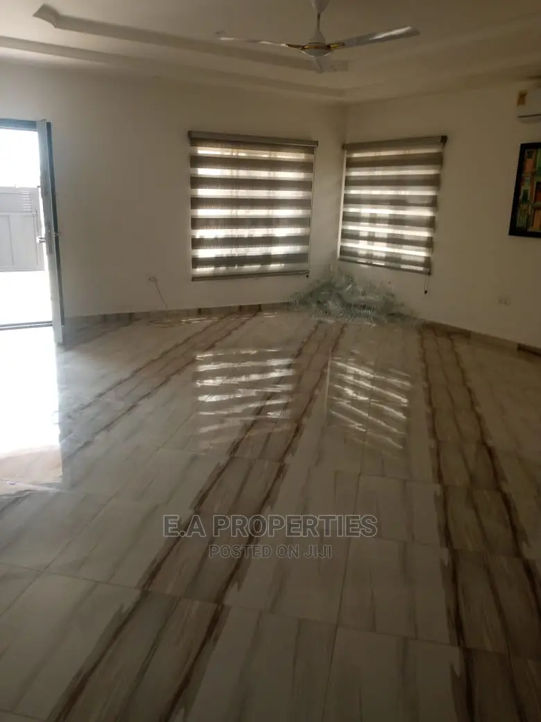 3bdrm House in E a Properties, Mile 7 for Sale