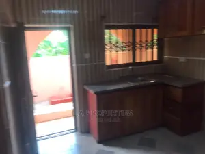 4bdrm House in E a Properties, Housing Down for Rent