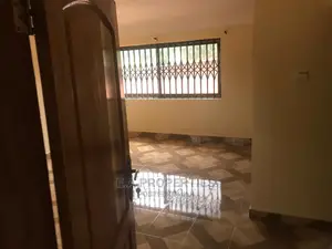 4bdrm House in E a Properties, Housing Down for Rent
