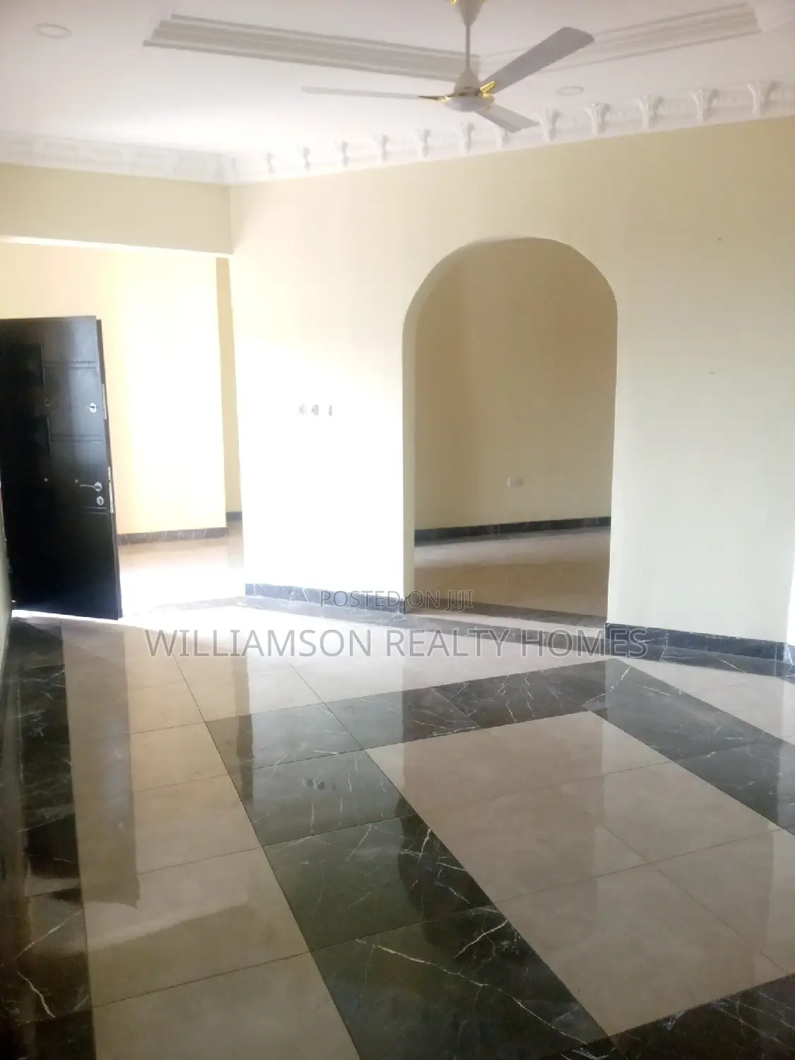 3bdrm Apartment in Hfc Estate, Spintex for rent