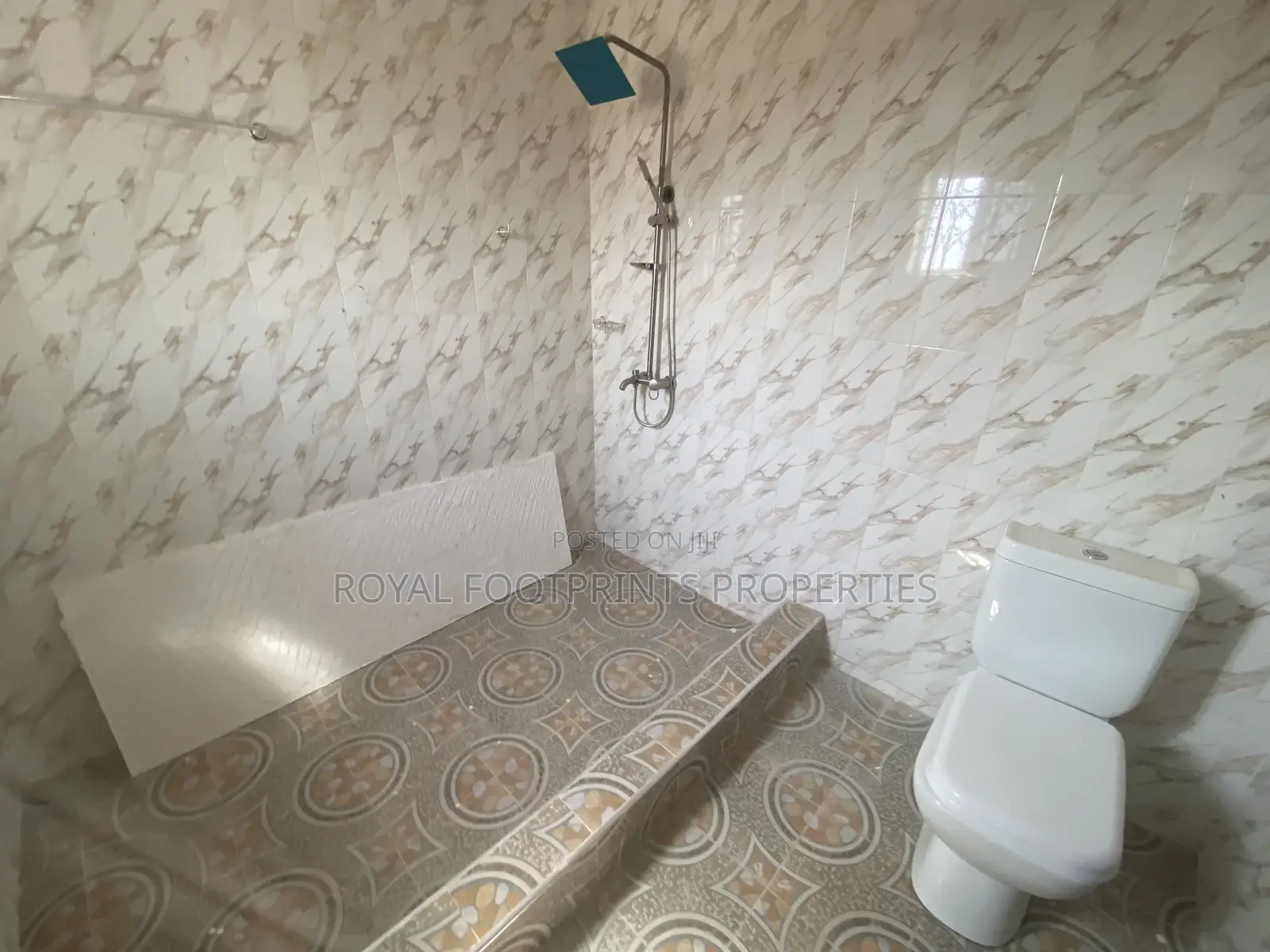3bdrm House in Oyarifa for sale