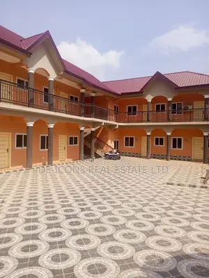 1bdrm Duplex in De-Icons Real Estate, Awutu Senya East Municipal