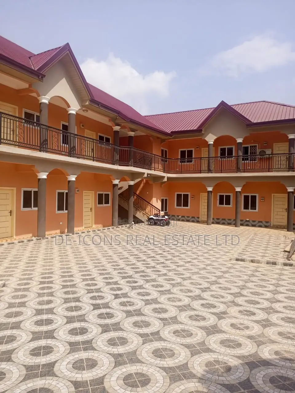 1bdrm Duplex in De-Icons Real Estate, Awutu Senya East Municipal