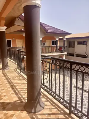 1bdrm Duplex in De-Icons Real Estate, Awutu Senya East Municipal