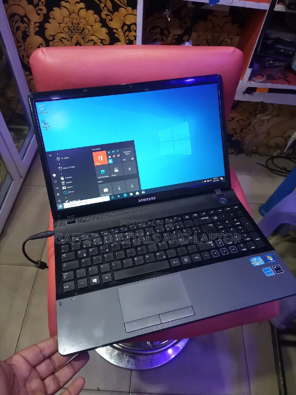 New Laptop Samsung N130 4GB Intel Core I3 HDD 320GB