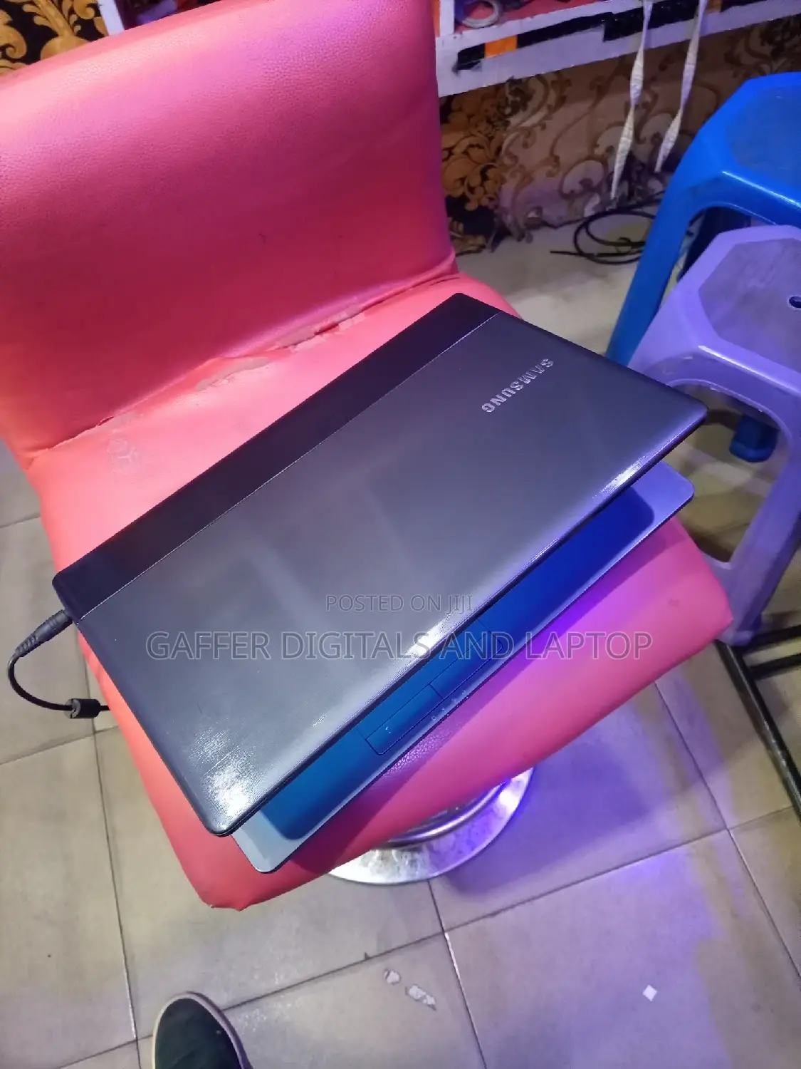 New Laptop Samsung N130 4GB Intel Core I3 HDD 320GB