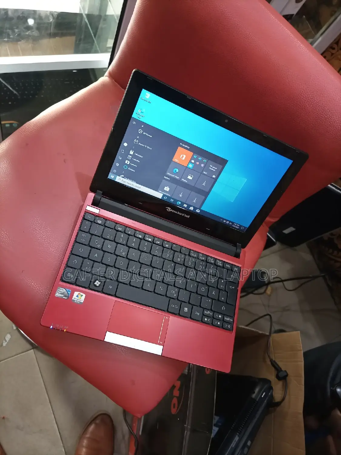 New Laptop Acer Aspire 1 2GB Intel Atom HDD 256GB