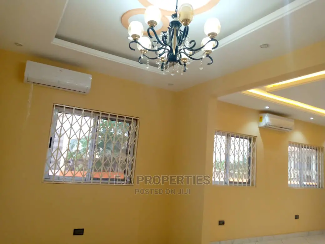 4bdrm House in E a Properties, Asore Junction for Sale