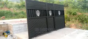Strong Metal Gate