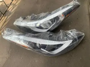Hyundai Elantra 2016 Headlights