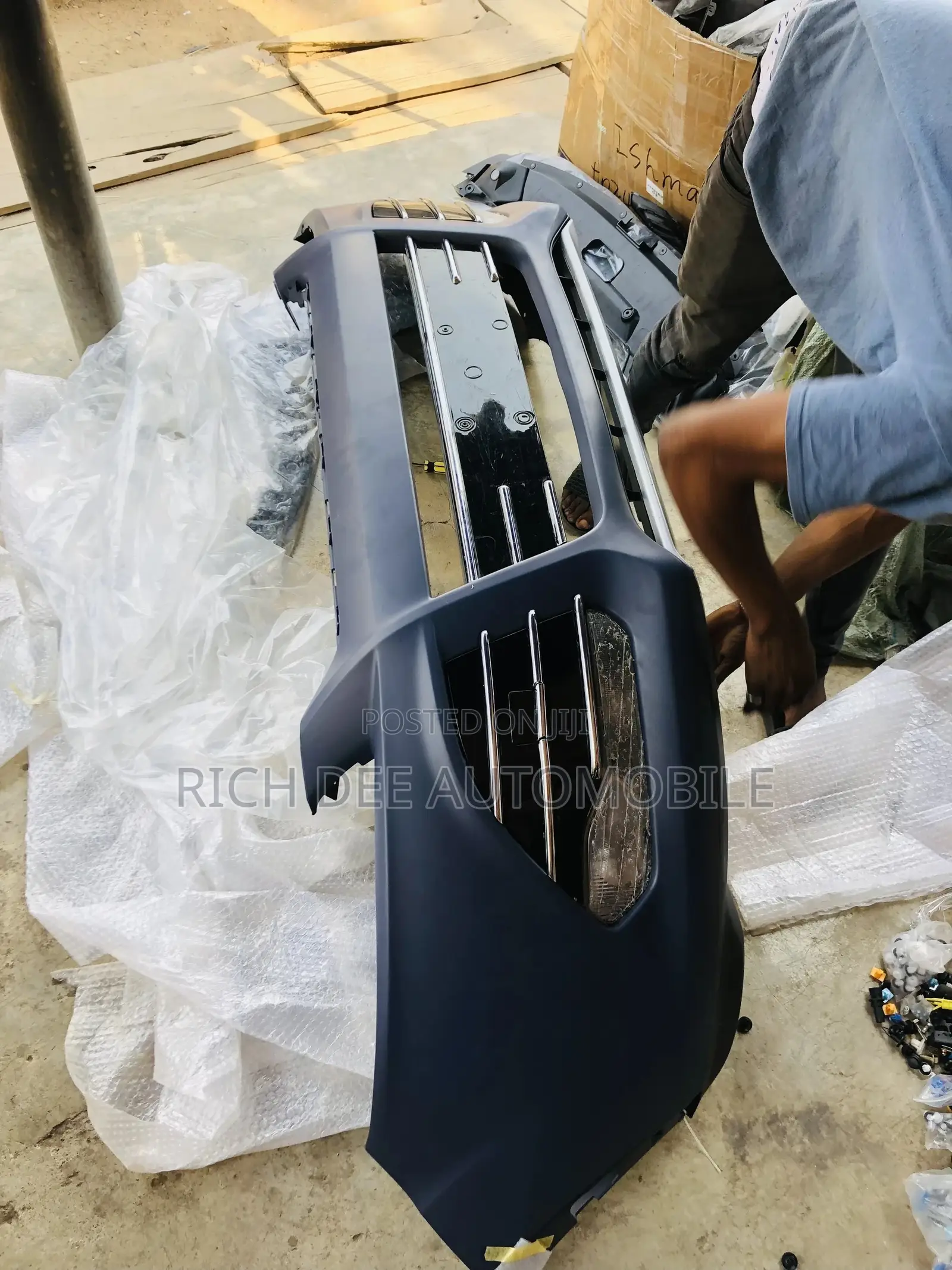 Ford Escape 2014 Front Bumper Complete