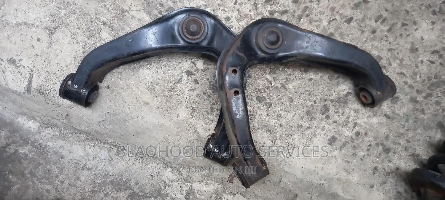 Nissan Pathfinder/Navara 2005-2012 UPPER ARM Pair Available