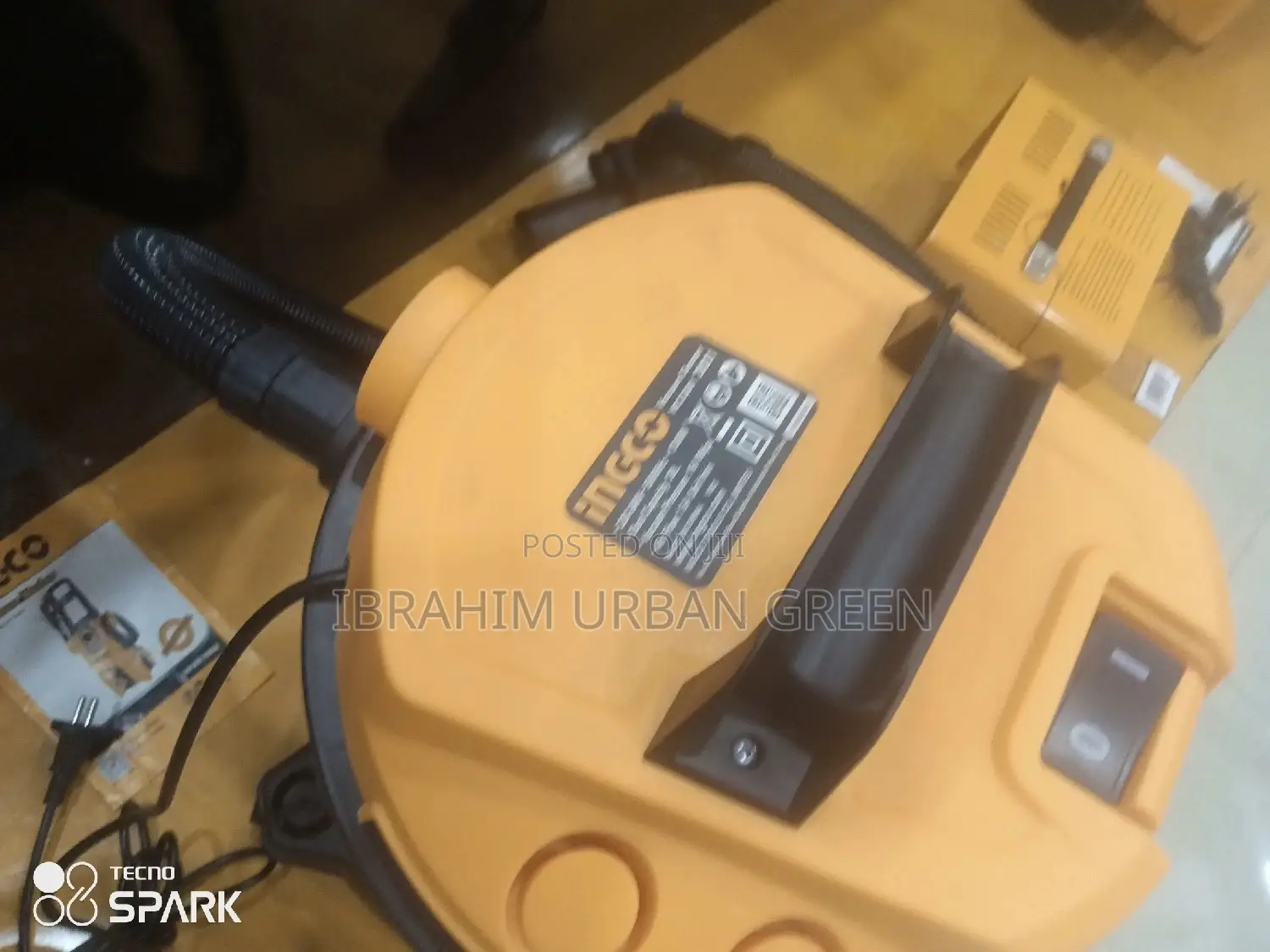Vacuum Cleaner VC13301