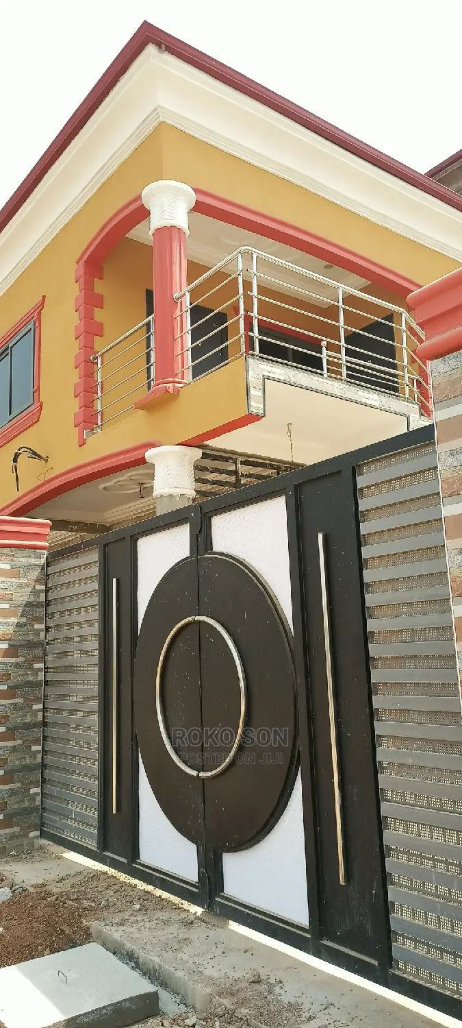2bdrm House in Dr Roko, Ablekuma for rent