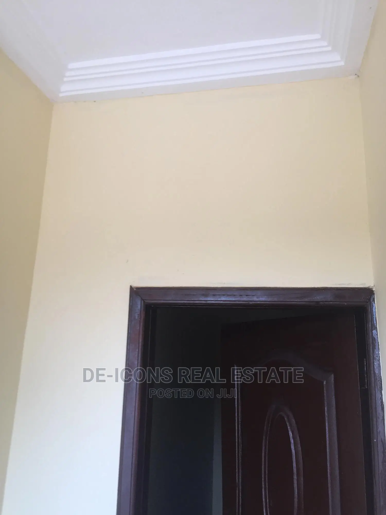 1bdrm Duplex in De-Icons Real, Awutu Senya East Municipal for rent