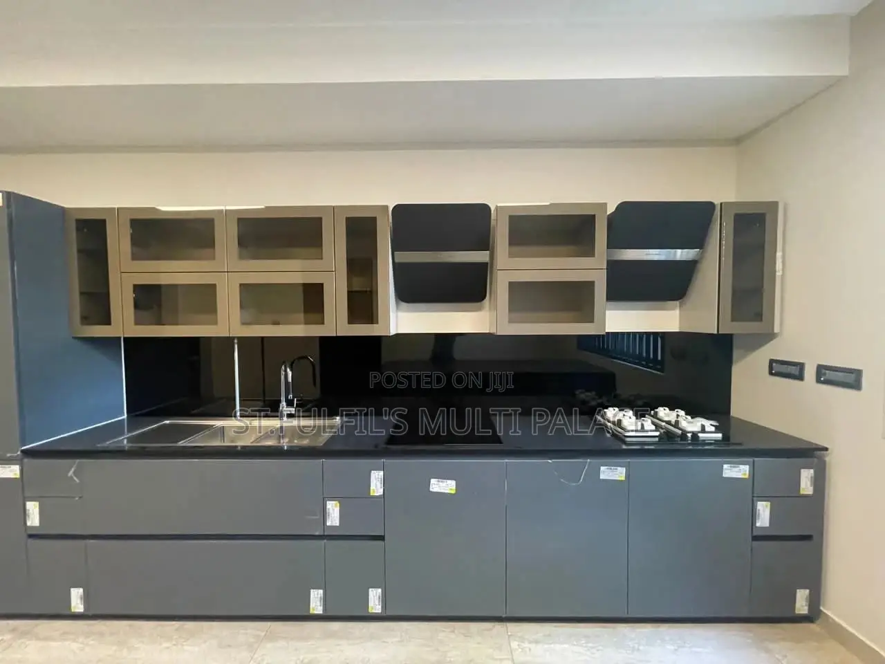 5bdrm House in East Around Ghana for rent