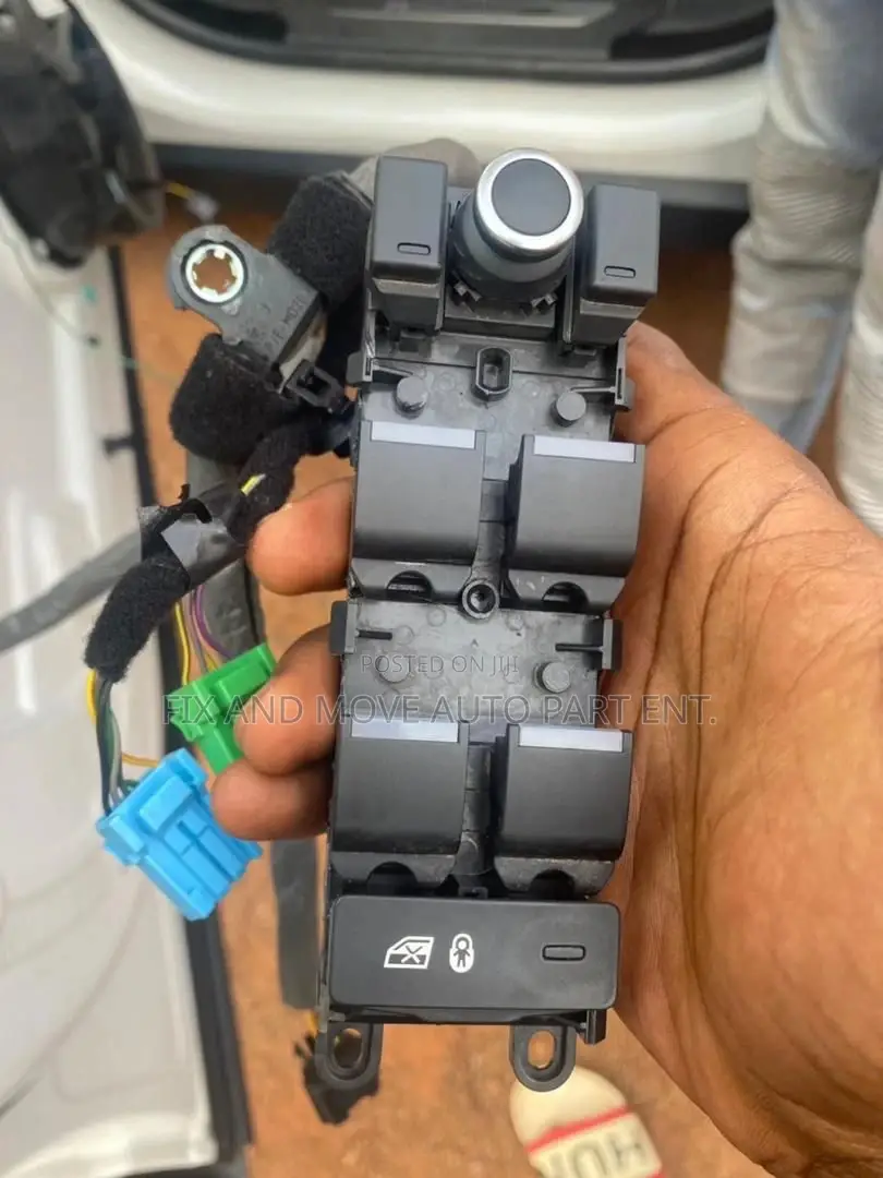 Range Rover Velar 2013-2017 LEFT MASTER DOOR SWITCH Availabl