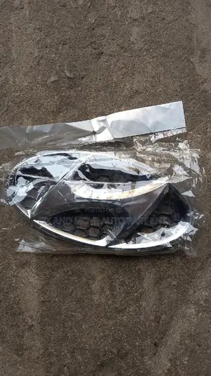 Hyundai Sonata/Elantra 2010-2013 Front CROWN Available