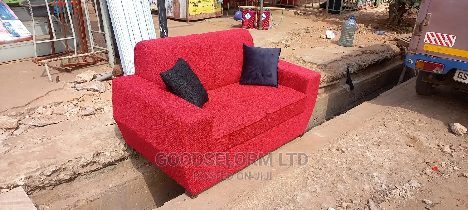 2in1 Sofa With Pillows
