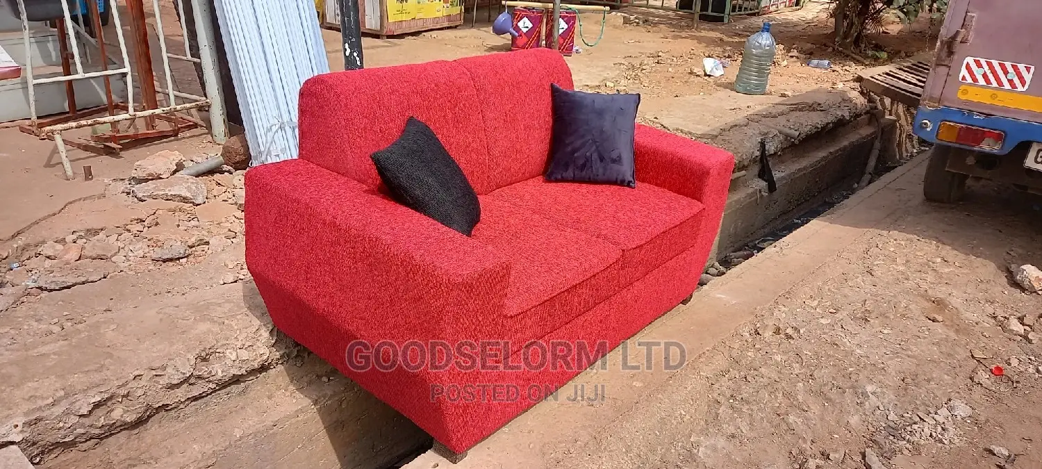 2in1 Sofa With Pillows