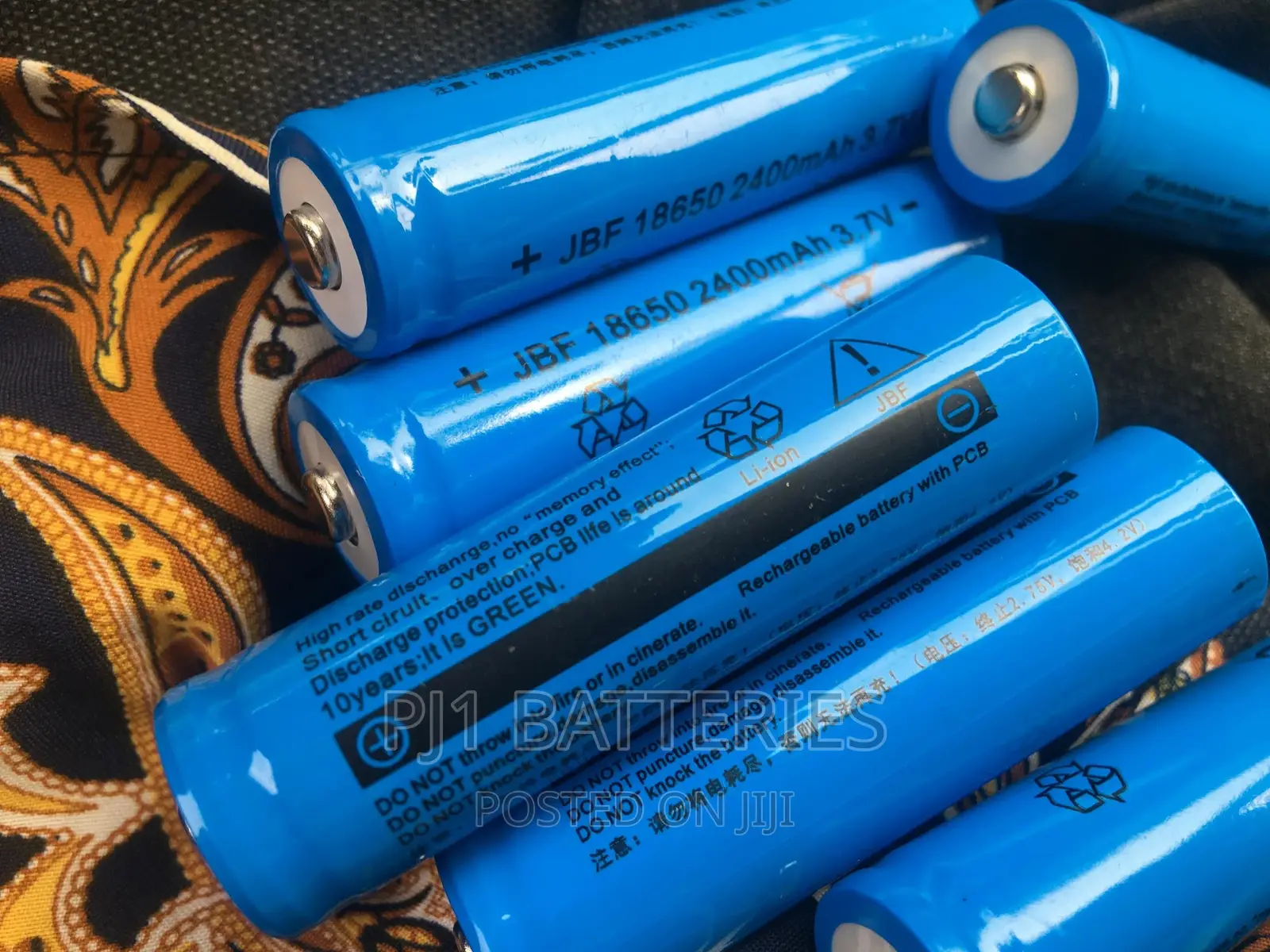 JBF 18650 3.7v