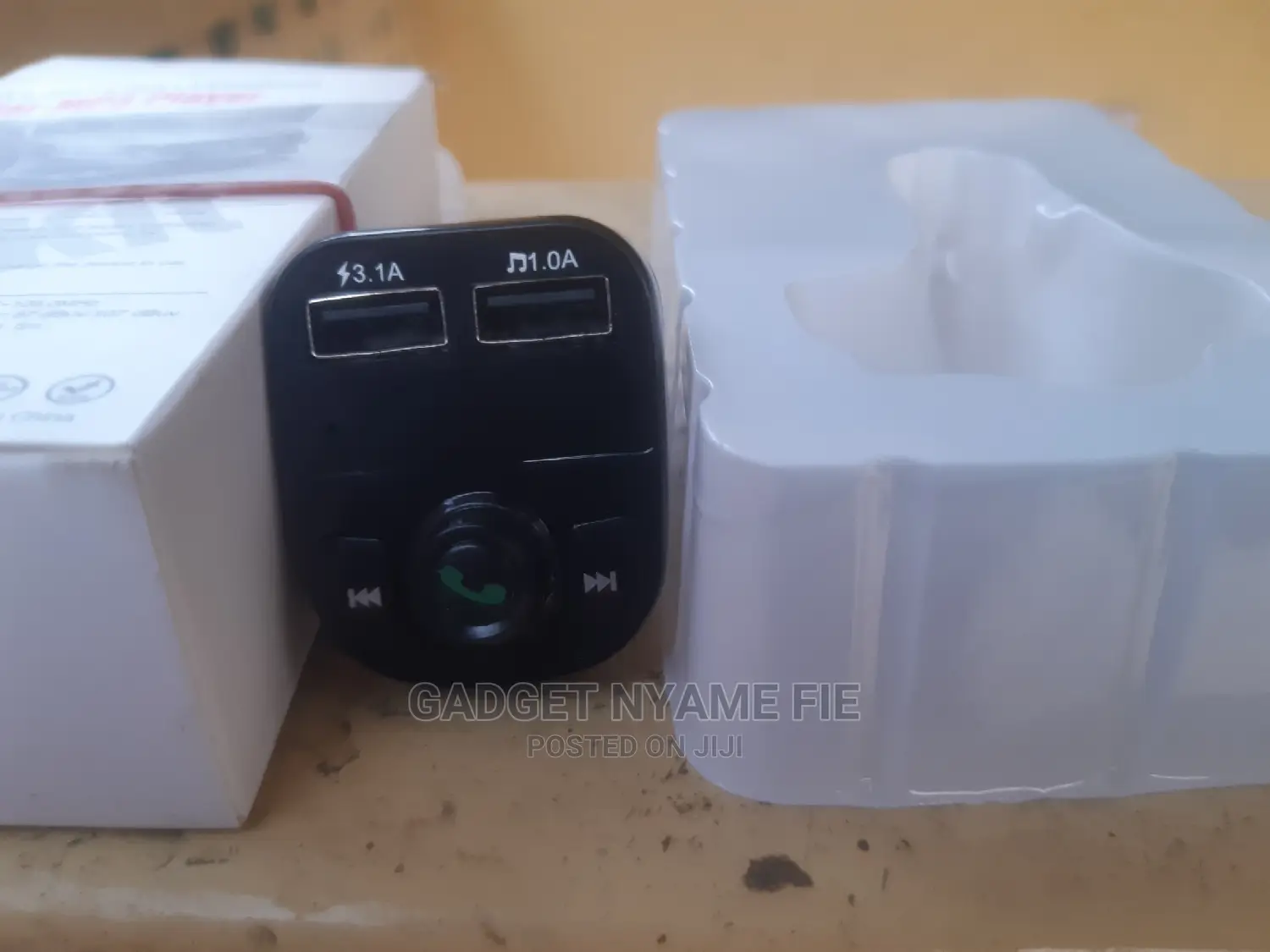 Car Bluetooth Player + Charger