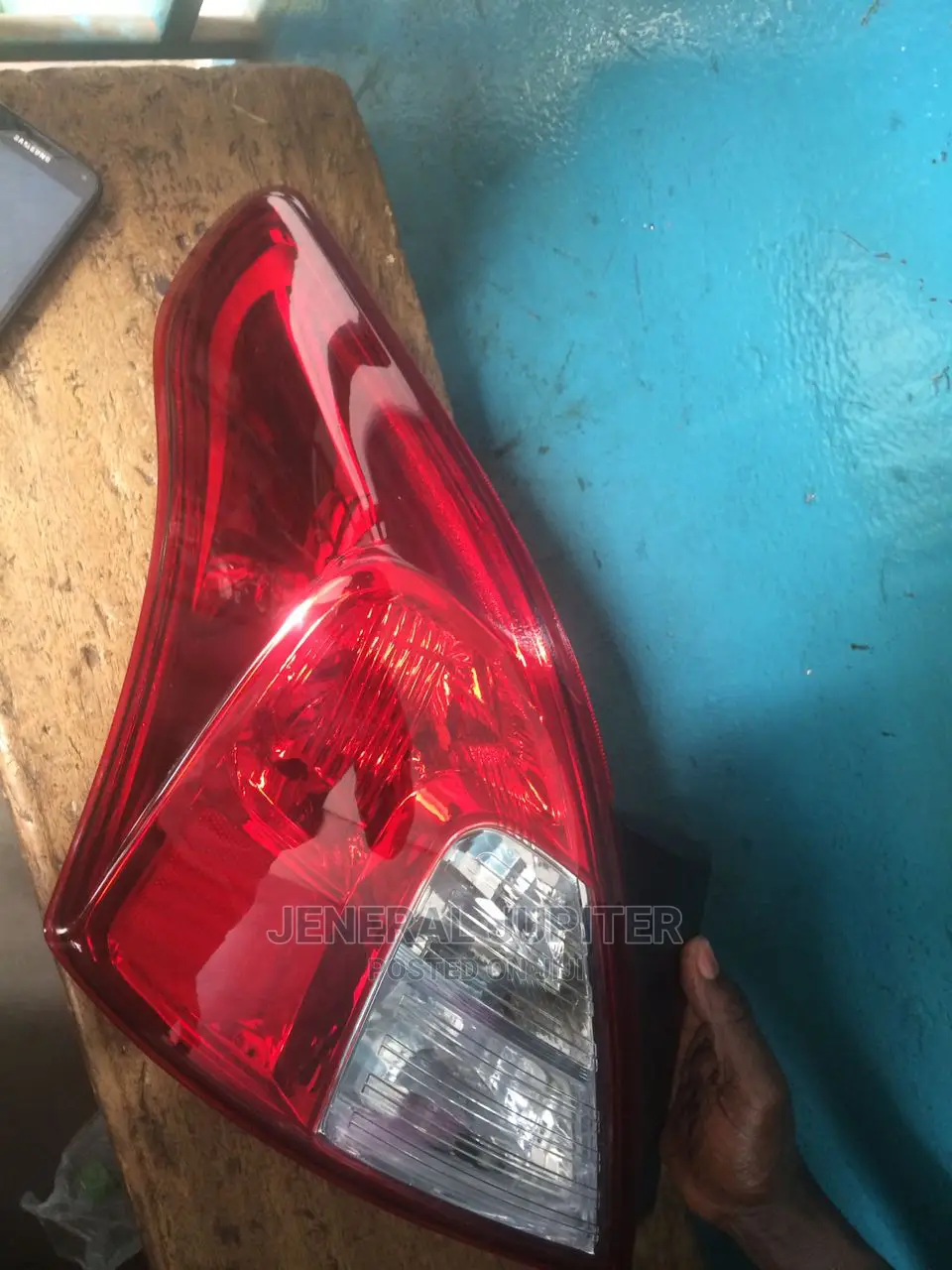 Nissan Versa 2013/16 Tail Light One.