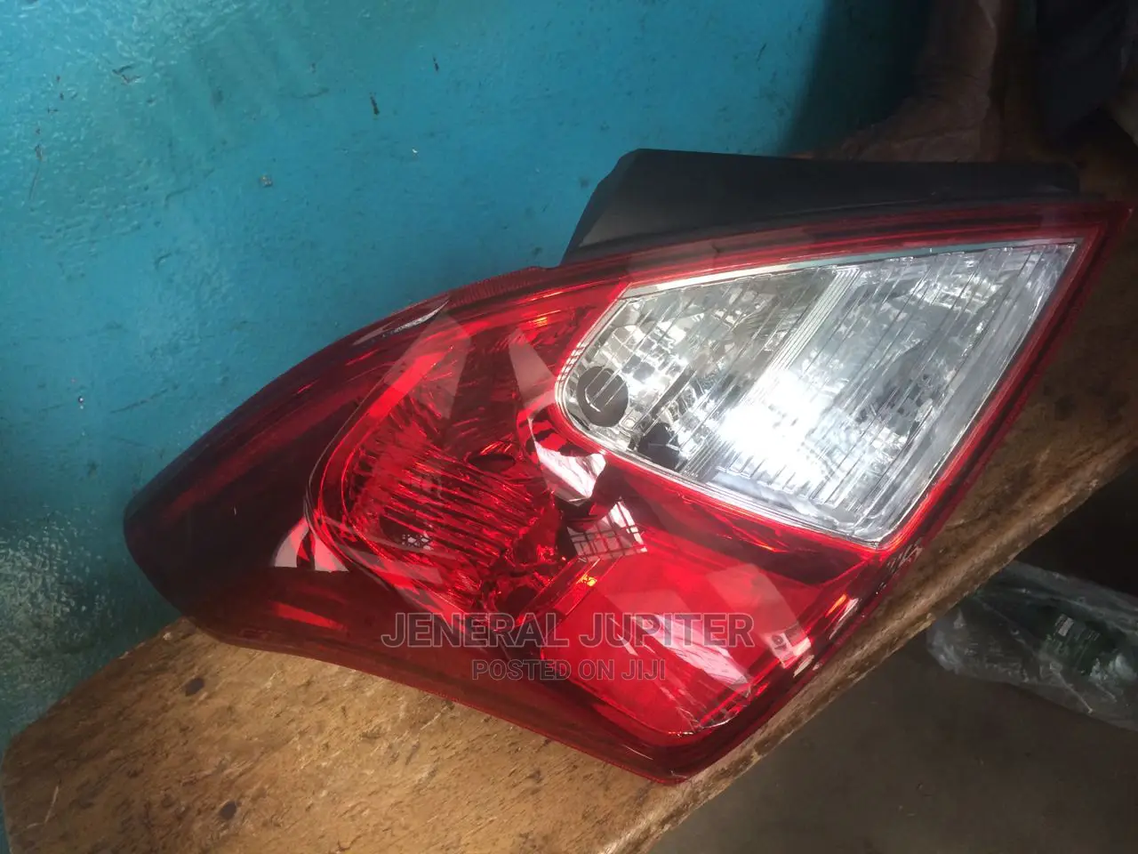 Nissan Versa 2013/16 Tail Light One.