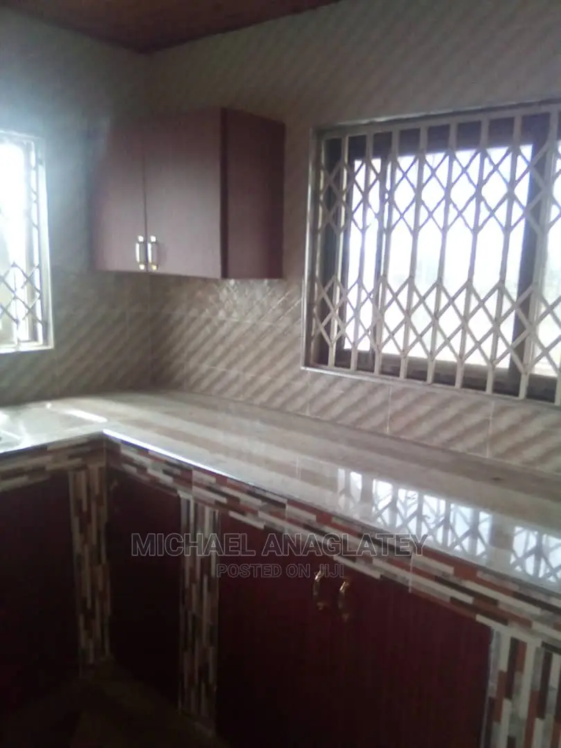 Tiller ( Dubai Professional Tiler and Plumbing