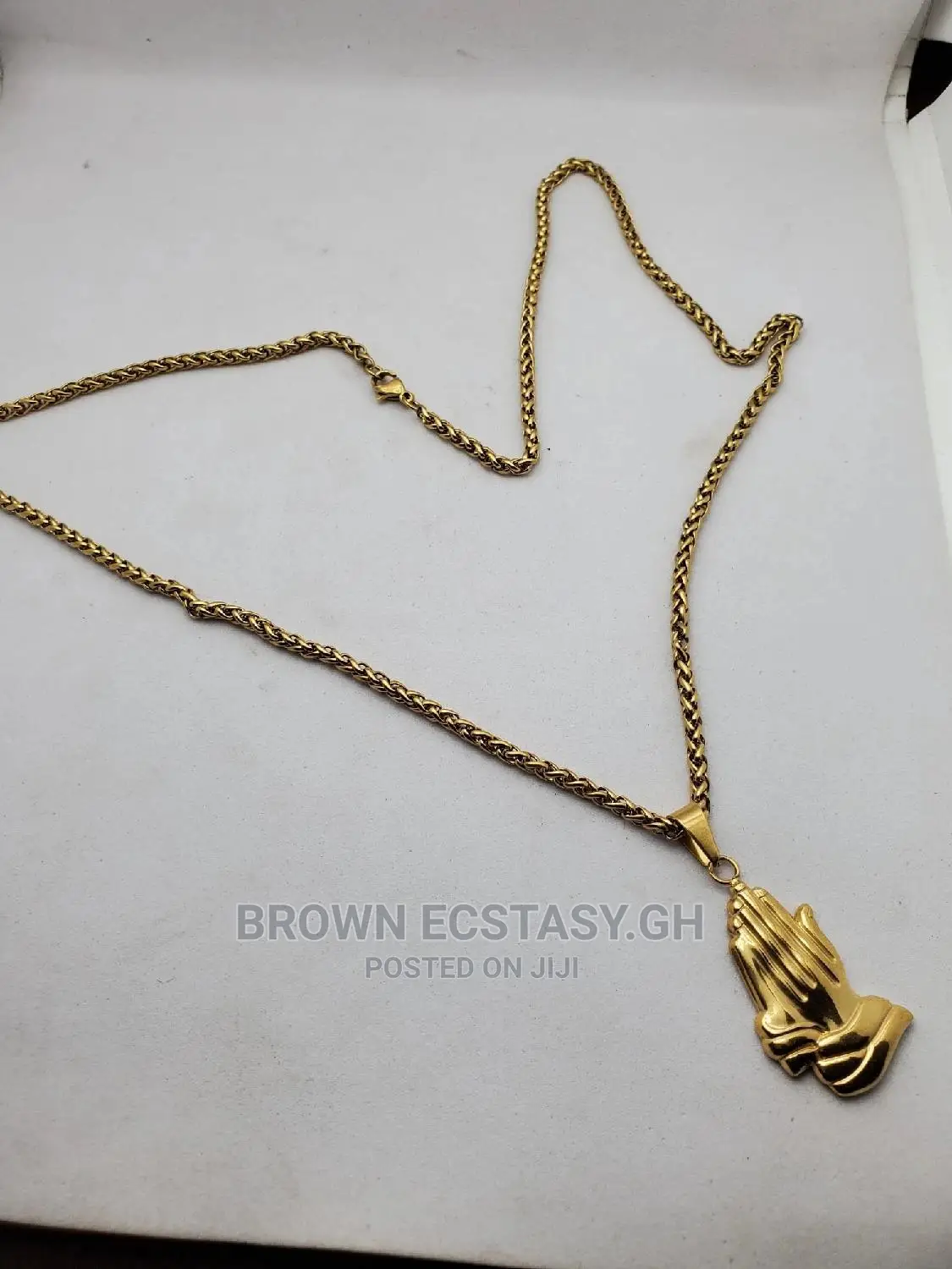 Pray Necklace