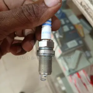 Bosch 6702 FR8DPP30X Platinum Spark Plug