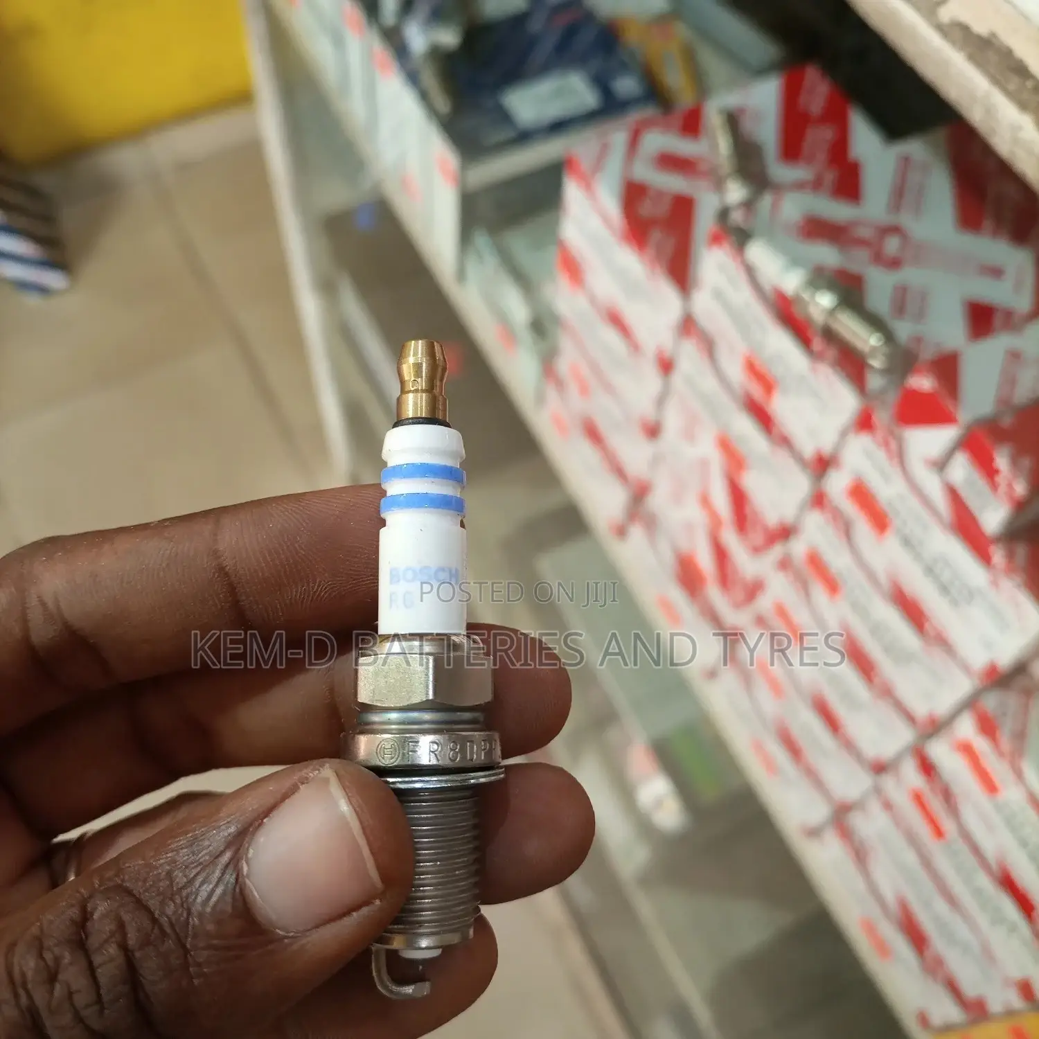 Bosch 6702 FR8DPP30X Platinum Spark Plug