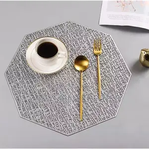 Stylish Plates Mats