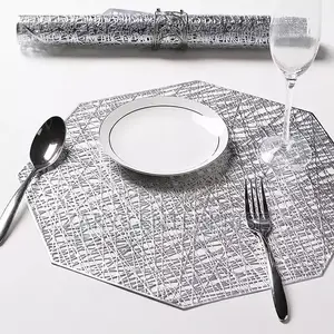 Stylish Plates Mats