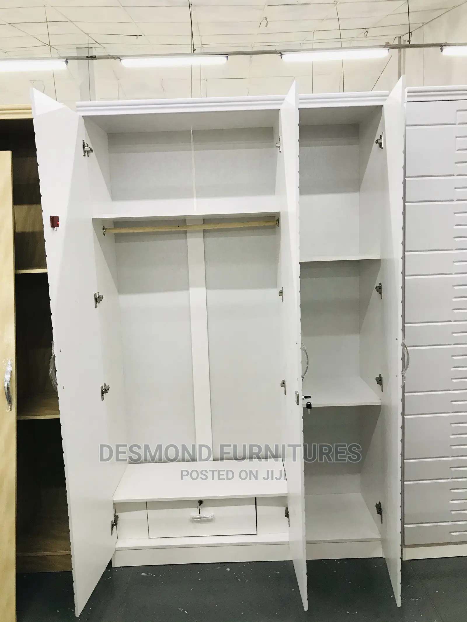 Three Doors Wardrobe (9123)