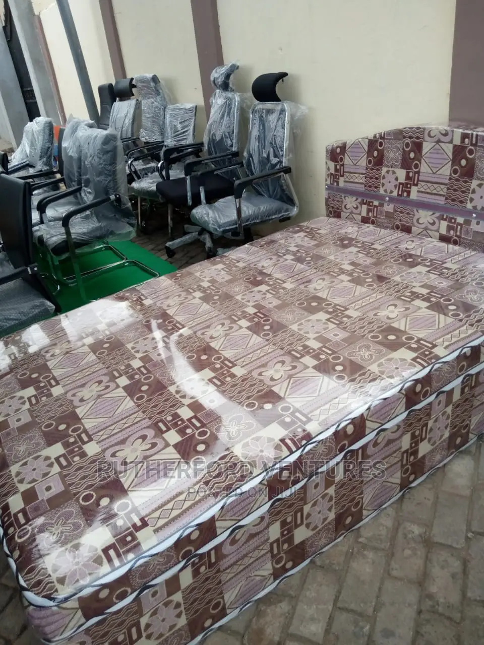 Complete Bed With a Mattress