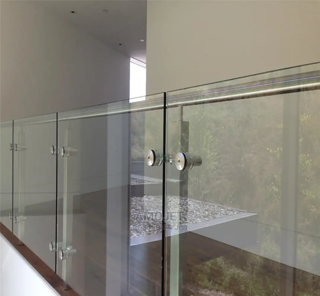 Frameless /Structure Glass Balustrade