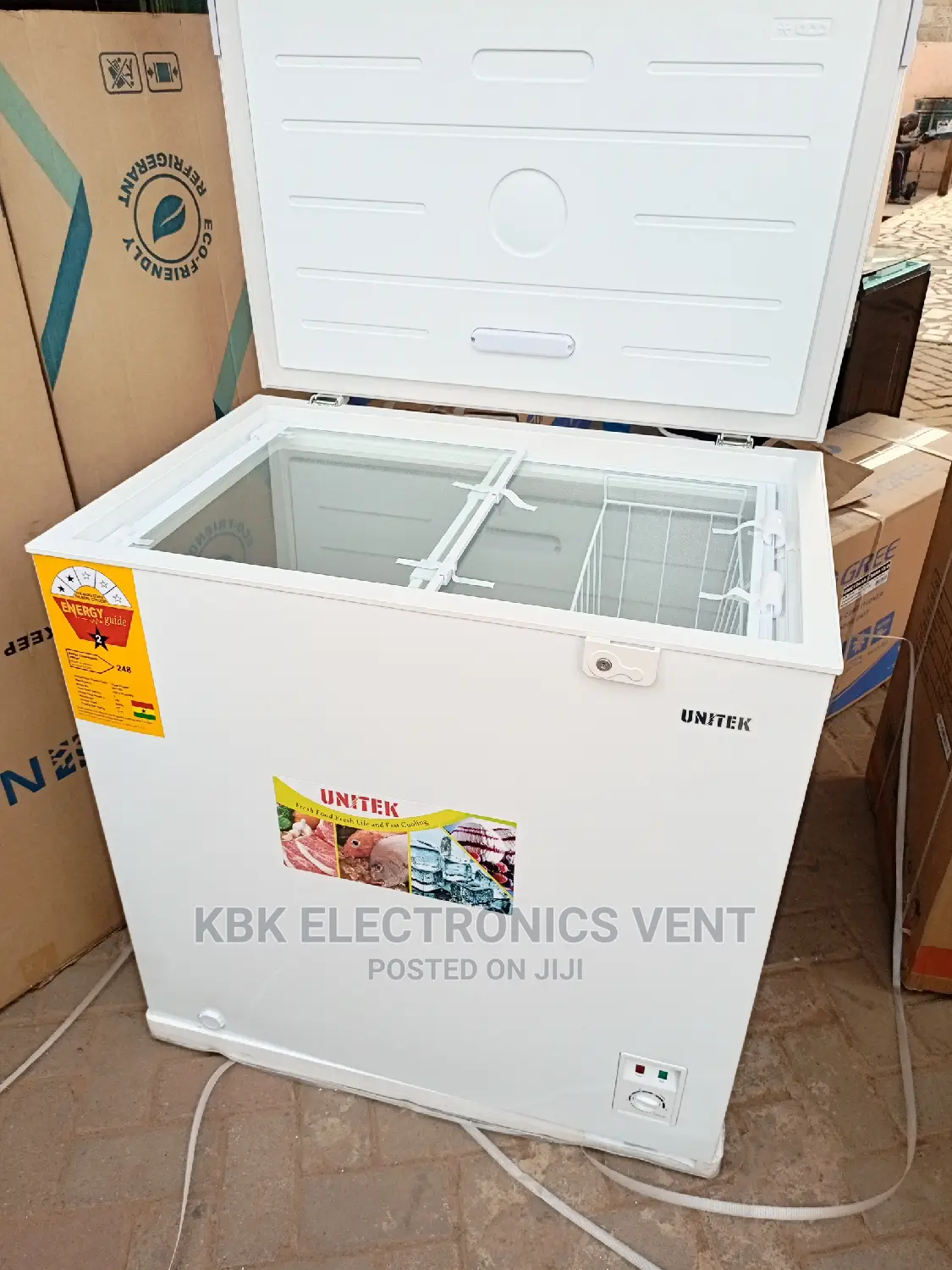 Best Buy Chest Freezer 3.5 Unitek 200ltr Chest Freezer+ Glass Cover in Achimota - Kitchen