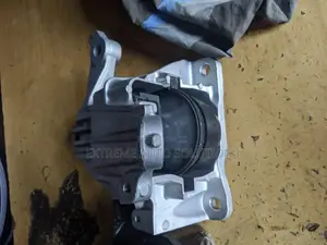 Honda CR-V 2017- 2020 Engine Seat