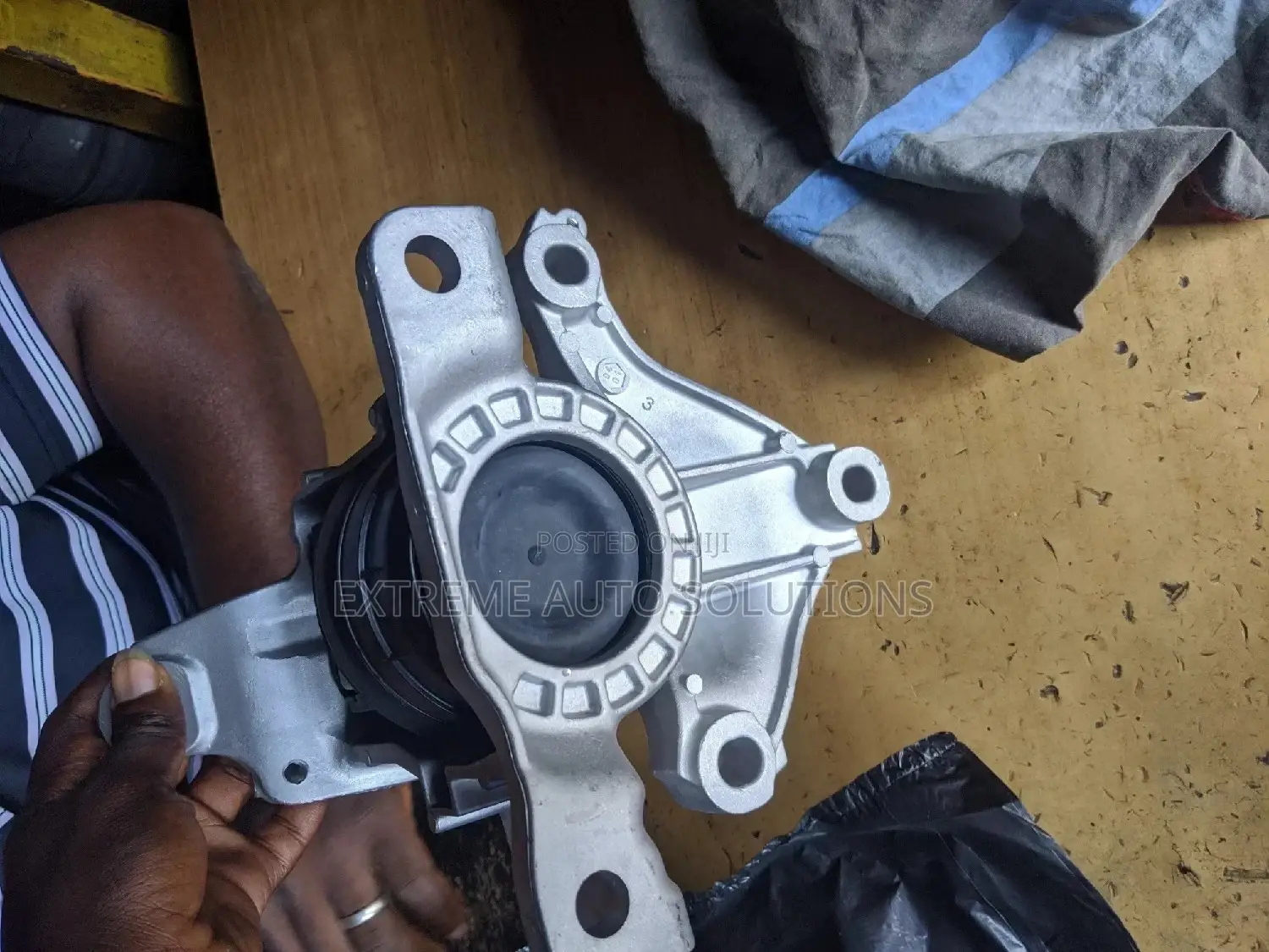 Honda CR-V 2017- 2020 Engine Seat